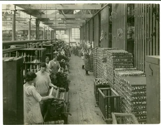 Axminster spoelinstelling, tapijtfabriek, 1923